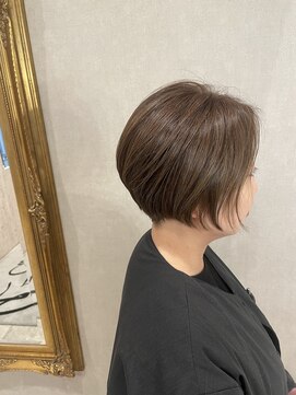 リノ カルバリ(Lino Calbari) オリーブベージュショート