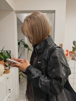 ブラウン(BROUN)&nbsp;ミルクティーベージュまとまりボブ