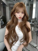 リュネル(Lunel)&nbsp;ヘーゼルベージュとボリュームたっぷりレイヤー