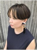 前髪インナーカラー　ハンサムショート
