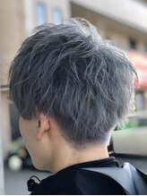 ヘアーデザイン ディードット ウル(D. ulu)