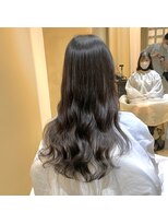 イミ(imi) グレージュカラー/韓国風レイヤー/小顔カット/韓国風パーマ