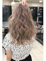 リア 大阪梅田(Ria)&nbsp;～ラベンダーグレージュ～【Ria 大阪 梅田】