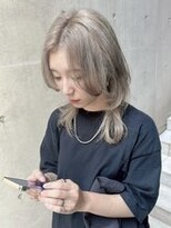 ディア(.eer)&nbsp;ミディアムボブウルフマッシュ×プラチナグレージュ/.eer南船場