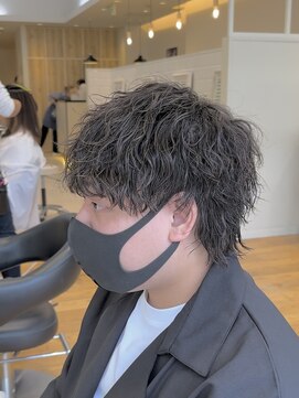 オーバルバイアピッシュ(OVARL by apish) これは2ヶ月前のパーマです