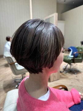 カシータ ヘア リゾート イオンモール熱田店(Casita hair resort) 白髪ぼかし×ショート×ベージュブラウン×すっきり×似合わせ