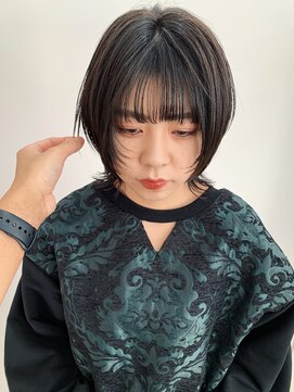 サクラ オモテサンドウ(SAKURA) ショートウルフ　ウルフカット　顔周りレイヤー