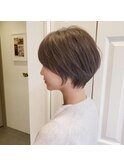 大人可愛い20代30代40代黒髪前下がりショートボブ丸みショート◎