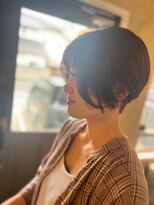 ヘアメイク リヴ(Hair Make Liv)&nbsp;魅せる大人刈り上げショート