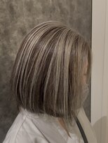 ゼンコー 立川高島屋店(ZENKO)&nbsp;白髪ぼかしハイライト×ショートボブ