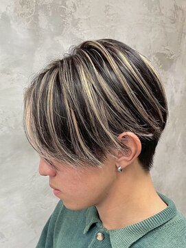 ハーシーバイアポロ 相模大野(HERSHE by apollo) MEN’S HAIR/ブルーブラック/フェザーパーマ/ハイライト