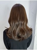 グレージュロング韓国ヘア顔周りレイヤー_ba562181