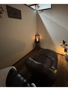 ブラン(Blanc。)の写真/あなただけの特別な時間。キャンドルの灯りとくつろげる上質空間で、心解きほぐされるひとときを★