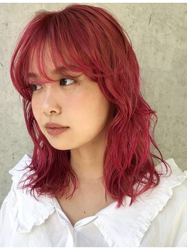 バロンフェム(baLon.fem) 【Stylist 本田愛】色味をひきたたせてチェリーピンクで決まり！