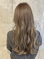 ククナ(kukuna)&nbsp;ロング×ナチュラルグラデーションカラー