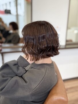 トータルビューティーオアシス(total baeuty OASIS) 上品ブラウン