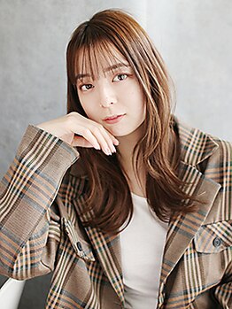 アピューズ ヘアー 三宮(Apiuz Hair)の写真/【三宮駅すぐ】《カット¥3300~》黄金比に合わせた似合わせカットが大人気☆顔周りのおくれ毛も可愛く再現♪