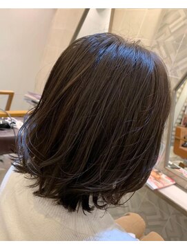 ツリーズ(Trees) 外ハネデザイン