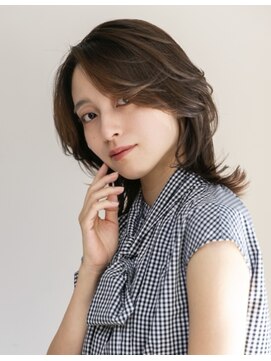 カラー(KOLOR) ナチュラルくびれミディアム