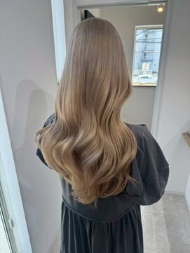 ビビバイベル(BiVi by BHEL) 桑名ロングレイヤーカットハッシュカット透明感カラー重めロング