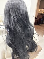 イフプロデュースドバイアミカ(iF produced by Amica)&nbsp;ロングアッシュヘア