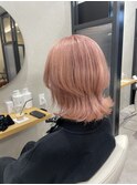 ピンク