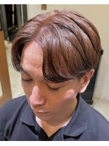 フリーク バーバーショップ 都島店(FREAK BARBER SHOP)&nbsp;ブラウンカラーツーブロックセンターパート