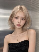 ベル 新宿(Belle) 抜きっぱなしブロンドハッシュカットレイヤーボブインナーボブ