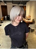 ショートウルフ/レイヤーカット/ホワイトカラー/髪質改善/藤田