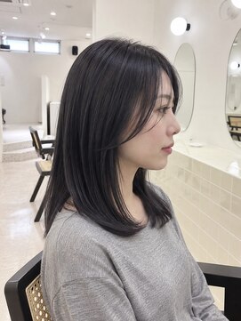 モト 船橋(moto) 暗髪くびれミディアム×顔まわりレイヤー