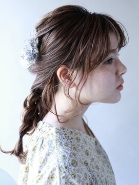 ザビー(THE B) 抜け感がおしゃれ見え♪セミロングアレンジ