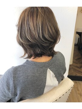 ヴェーラヘアー(VEЁЯA hair) ハイライト×外ハネレイヤー