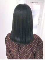 グランドライン(GRAND LINE)&nbsp;《GRANDLINE友田千栄》縮毛矯正ストレートロングブルーブラック