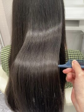 ヨンセンチメートルヒロサカ(4cm HIROSAKA) 4