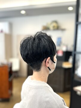 シュヴー 築地(CHEVEUX) 丸みベリーショート