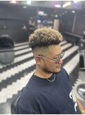 スキンフェード　ショートアフロ