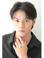 ココ 本八幡(KOKO)&nbsp;□ブルーブラックフェザーパーマ刈り上げセンターパート