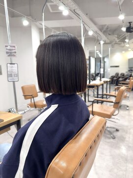 切りっぱなしボブ