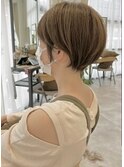 30代/小顔カット/ショート/オリーブグレージュ/豊中