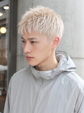 ルーチェ 溝の口(Luce) ベリーショート×ダブルカラー。ブリーチで魅せる極上メンズヘア