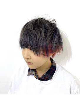 プランクスター(prankster) [prankster]グレーアッシュのマッシュにインナーカラーピンク