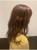 柔から抜け感ベージュカラー