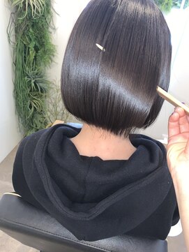 アールサロン アオヤマ(Rr SALON AOYAMA) 素髪のプラチナミネコラ