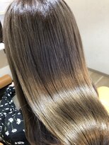 トゥーリ 筑紫野店(tuuli)&nbsp;tuuli筑紫野店☆くすみハイトーン☆艶カラー☆お客様スタイル☆