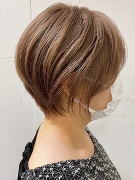 リジェール 高辻店 くびれショート、ハイトーン、ピンクベージュ、ハンサムショート