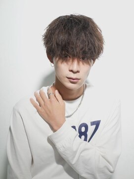 イーラ(era) ツイストスパイラルパーママッシュ無造作刈り上げ