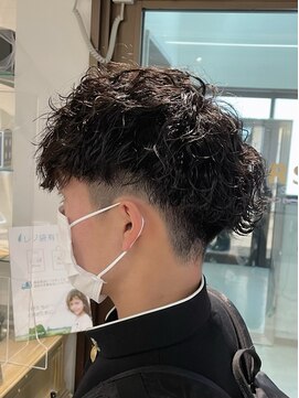 コワファーストナガサキシャンプーボーイ(COIFF1RST NAGASAKI SHAMPOO BOY) ツイストスパイラルパーマ 思案橋 メンズパーマ