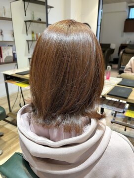 サラ(sarah) 外ハネボブ/ピンクベージュ