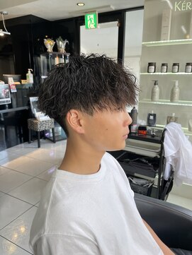 アイズ 海老名(AIZU) ツイストスパイラルパーマ　メンズパーマ　海老名　メンズカット