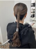 タイトポニーテール